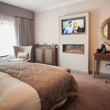 The Lodge Hotel Coleraine Bagian luar foto