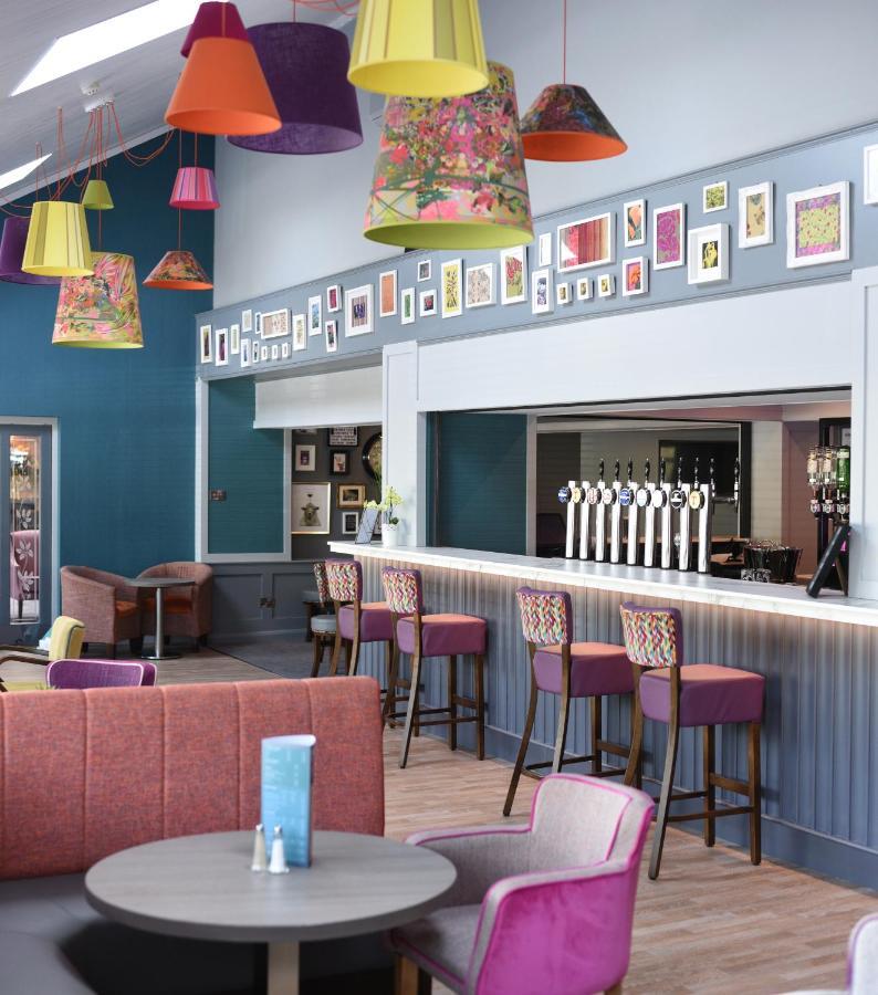 The Lodge Hotel Coleraine Bagian luar foto