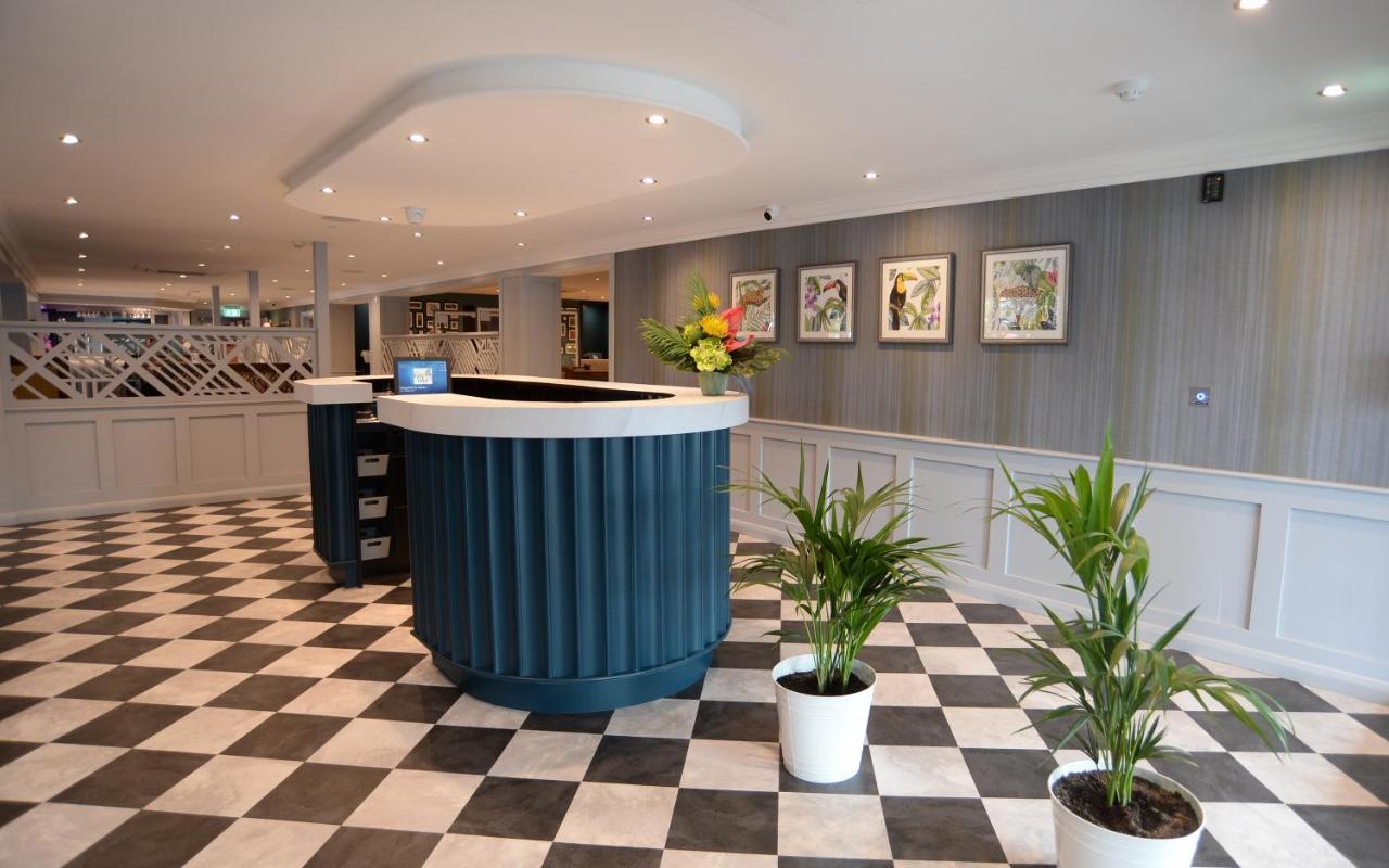 The Lodge Hotel Coleraine Bagian luar foto