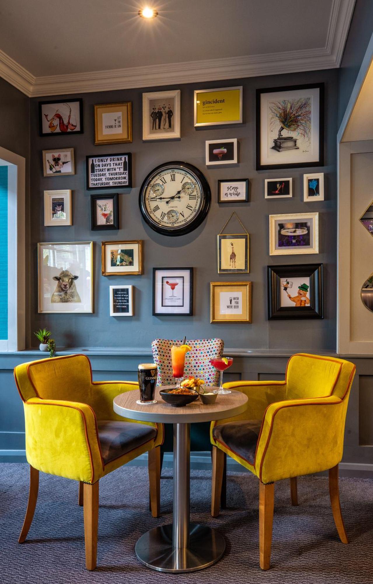 The Lodge Hotel Coleraine Bagian luar foto