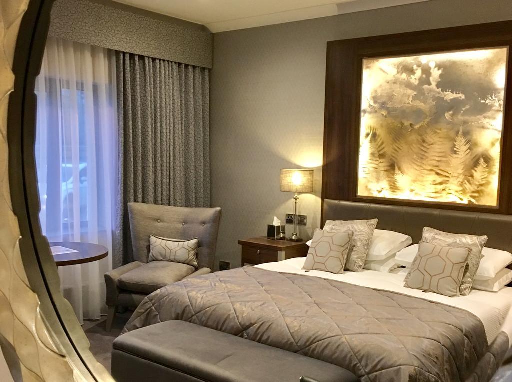 The Lodge Hotel Coleraine Bagian luar foto