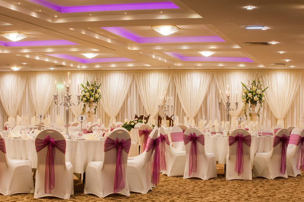 The Lodge Hotel Coleraine Bagian luar foto