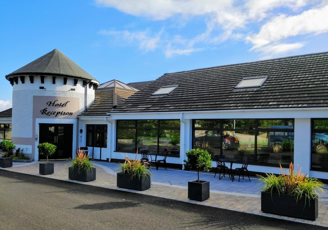 The Lodge Hotel Coleraine Bagian luar foto